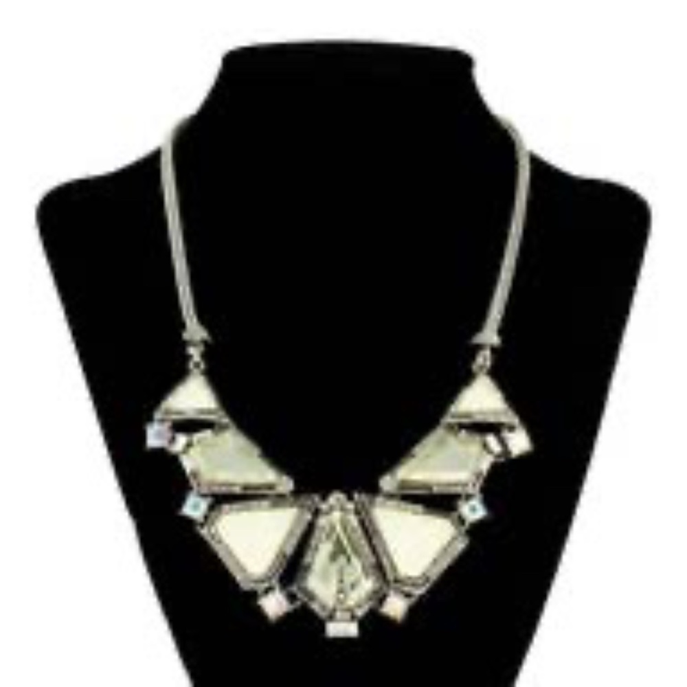 ELEGANT CRYSTAL SHARDS NECKLACE - Picture 5 of 5